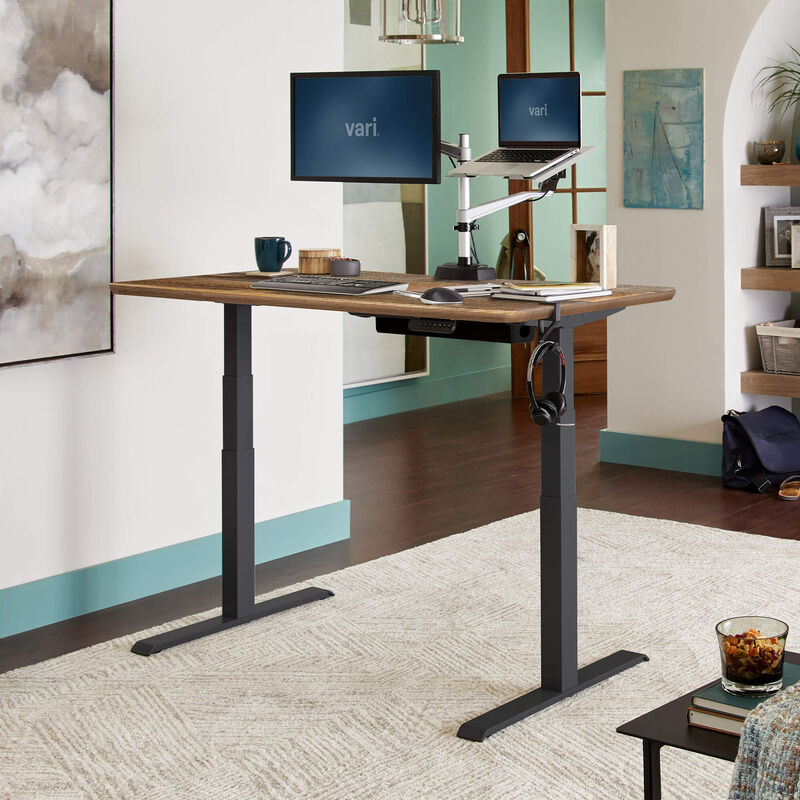 Standing-desk-vs-ergonomic-chair-which-is-better